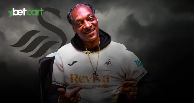 اسنوپ داگ با پیراهن باشگاه فوتبال سوانزی سیتی در نقش مالک جدید باشگاه