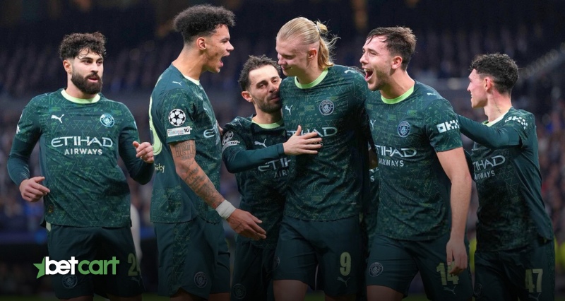 جشن گل بازیکنان منچسترسیتی در جریان مسابقه